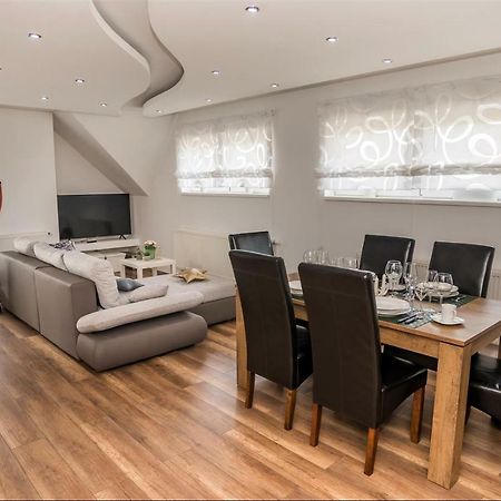 Apartman Hubertus 5* Vagovina Εξωτερικό φωτογραφία