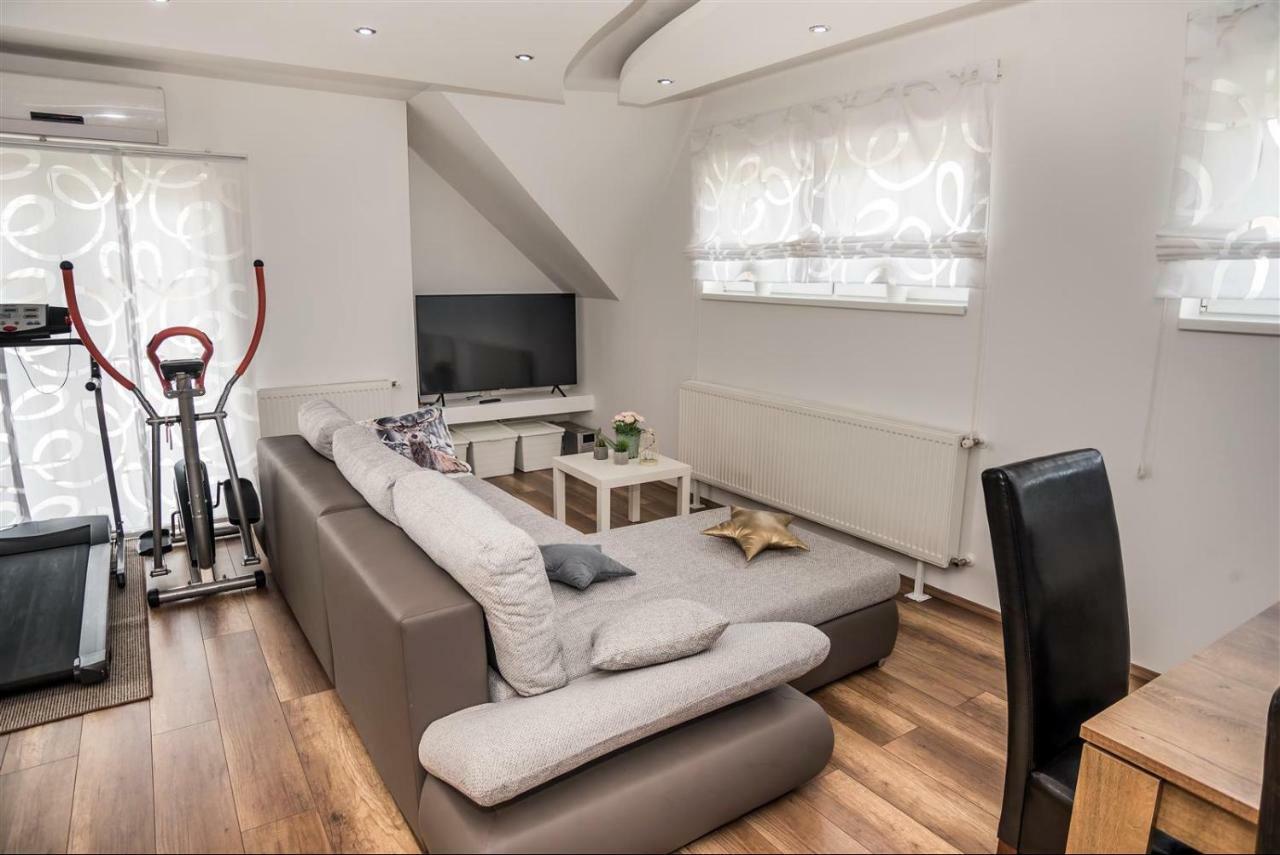 Apartman Hubertus 5* Vagovina Εξωτερικό φωτογραφία