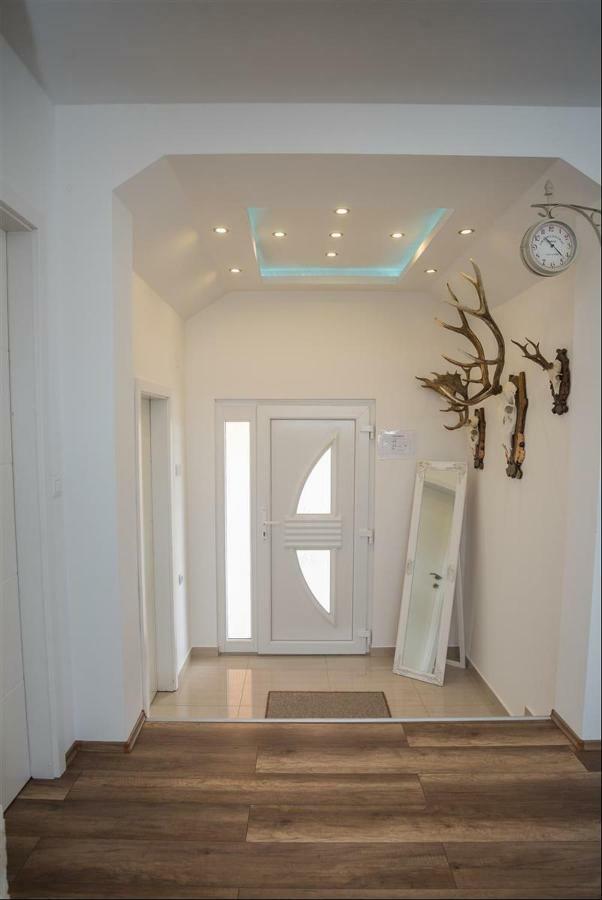 Apartman Hubertus 5* Vagovina Εξωτερικό φωτογραφία
