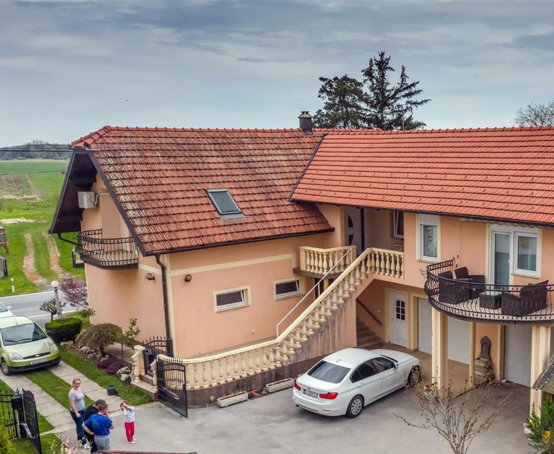 Apartman Hubertus 5* Vagovina Εξωτερικό φωτογραφία