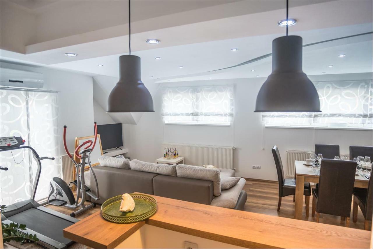 Apartman Hubertus 5* Vagovina Εξωτερικό φωτογραφία